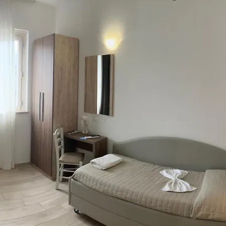 Hotel Bed And Book Rimini Exterior photo