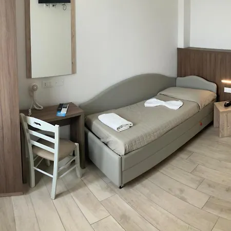 Hotel Bed And Book Rimini Exterior photo