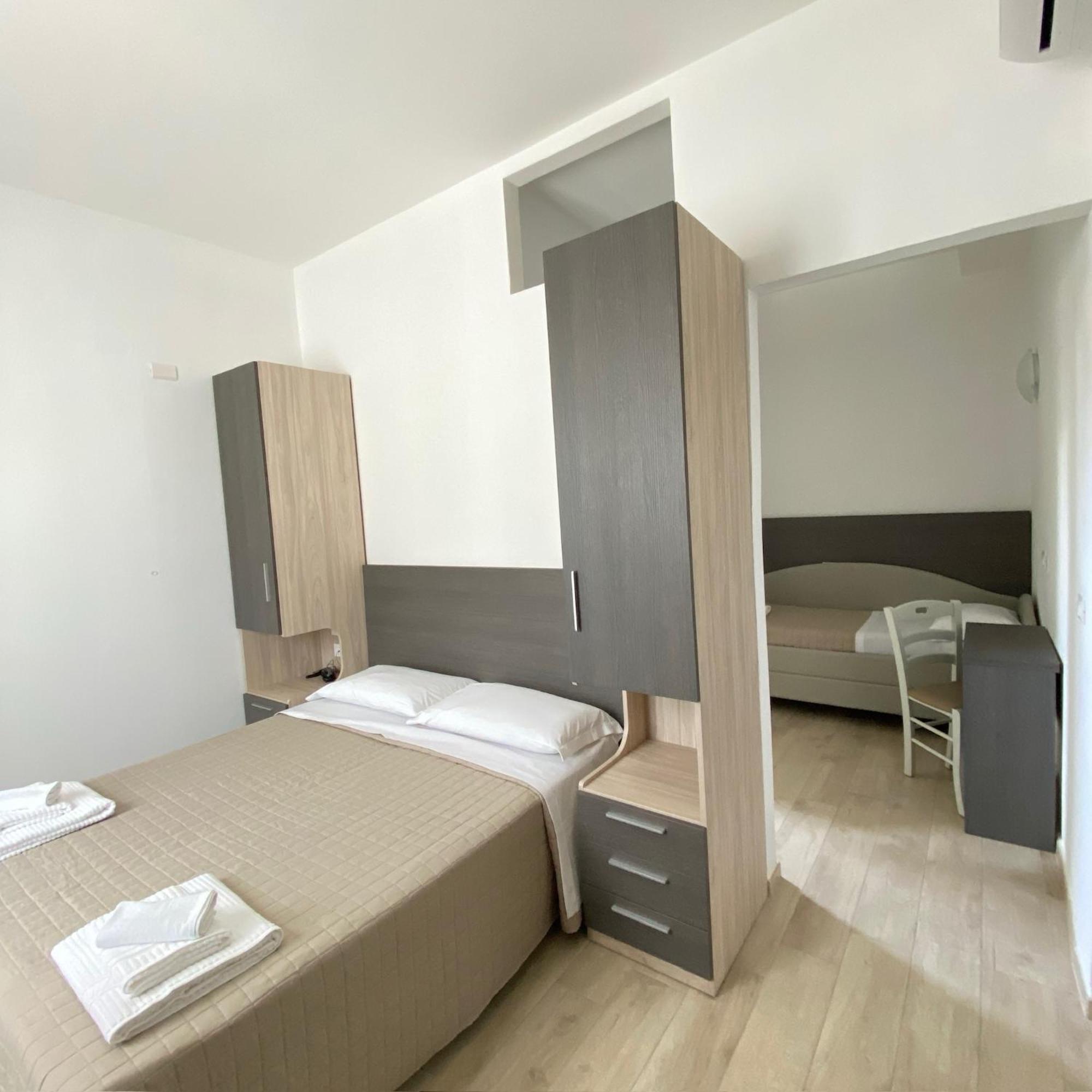 Hotel Bed And Book Rimini